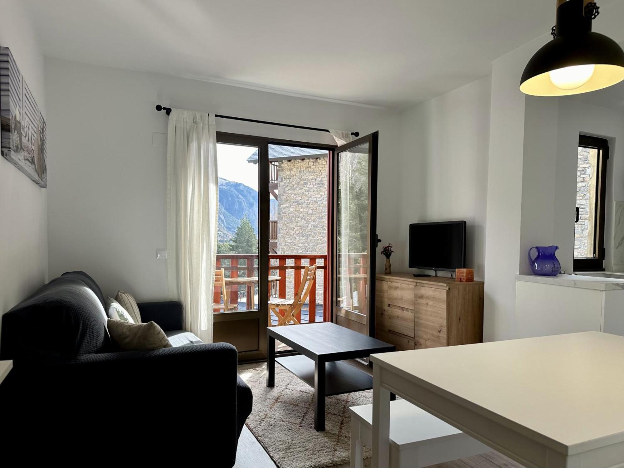 Tebarray ☆ Increibles Vistas, Terraza Y Garaje - Pirineos360 Apartment Sallent De Gallego Bagian luar foto